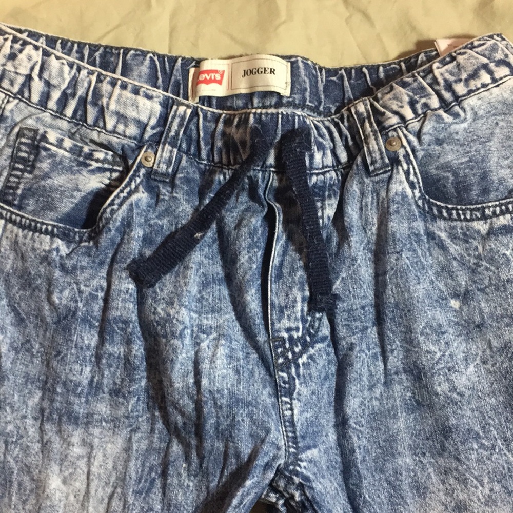 Levis joggers